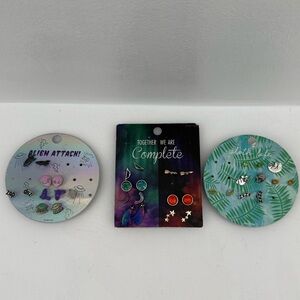 18 Pairs of Unworn Earrings From Hot Topic